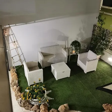 Affittacamere House 3*