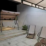 בית הארחה House 3*