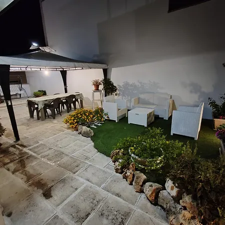 House * Nardo
